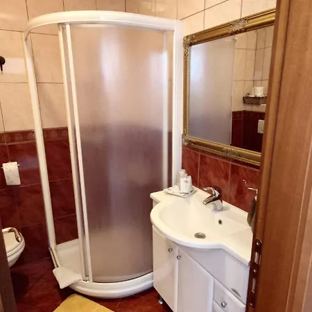 Lola Apartment